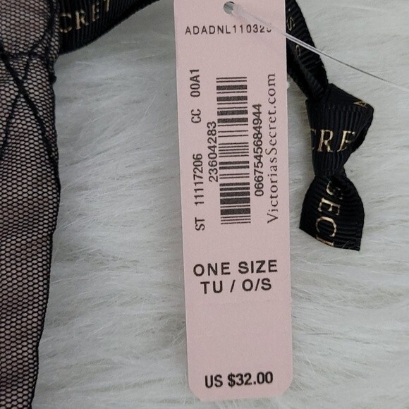 Victoria's Secret black drawstring bags Set of two - Picture 8 of 10